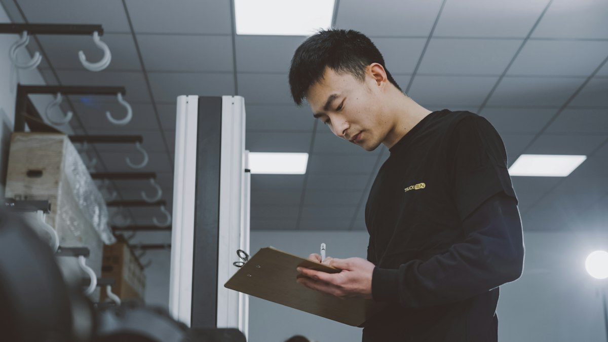 Cuando el residuo de tu nave tiene que cruzar la frontera: los papeles que no puedes saltarte